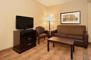 Hotel Suburban Columbus - 2*
