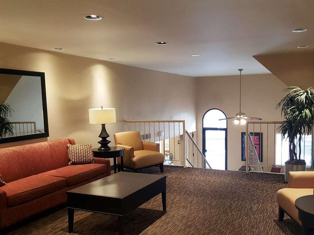 Hotel Suburban Columbus - 2*